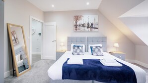 Apartamento elite, 3 quartos | Roupa de cama