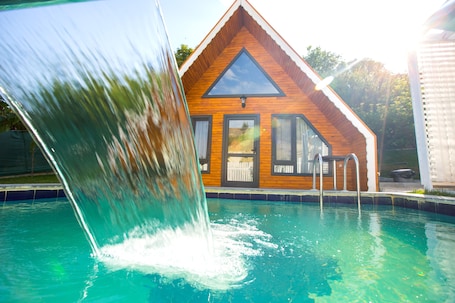 Design Room, 2 Double Beds | Hypo-allergenic bedding, minibar, individually decorated