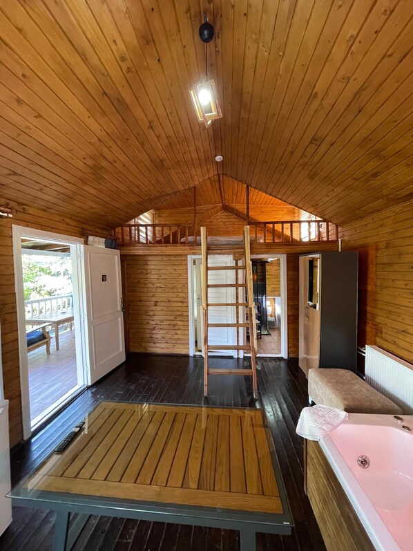 Design Tree House, 2 Bedrooms, Garden View | Hypo-allergenic bedding, minibar, individually decorated - ÇELİK RESORT (Ayas)