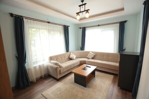 Grand Villa, Multiple Bedrooms, Non Smoking, Pool View - ÇELİK RESORT (Ayas)