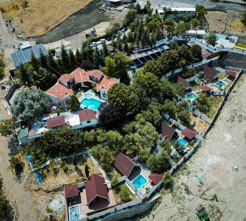 ÇELİK RESORT