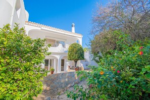 Exterior - 99 ADM Casa Mendes Fabulous townhouse with shared pool (Carvoeiro)