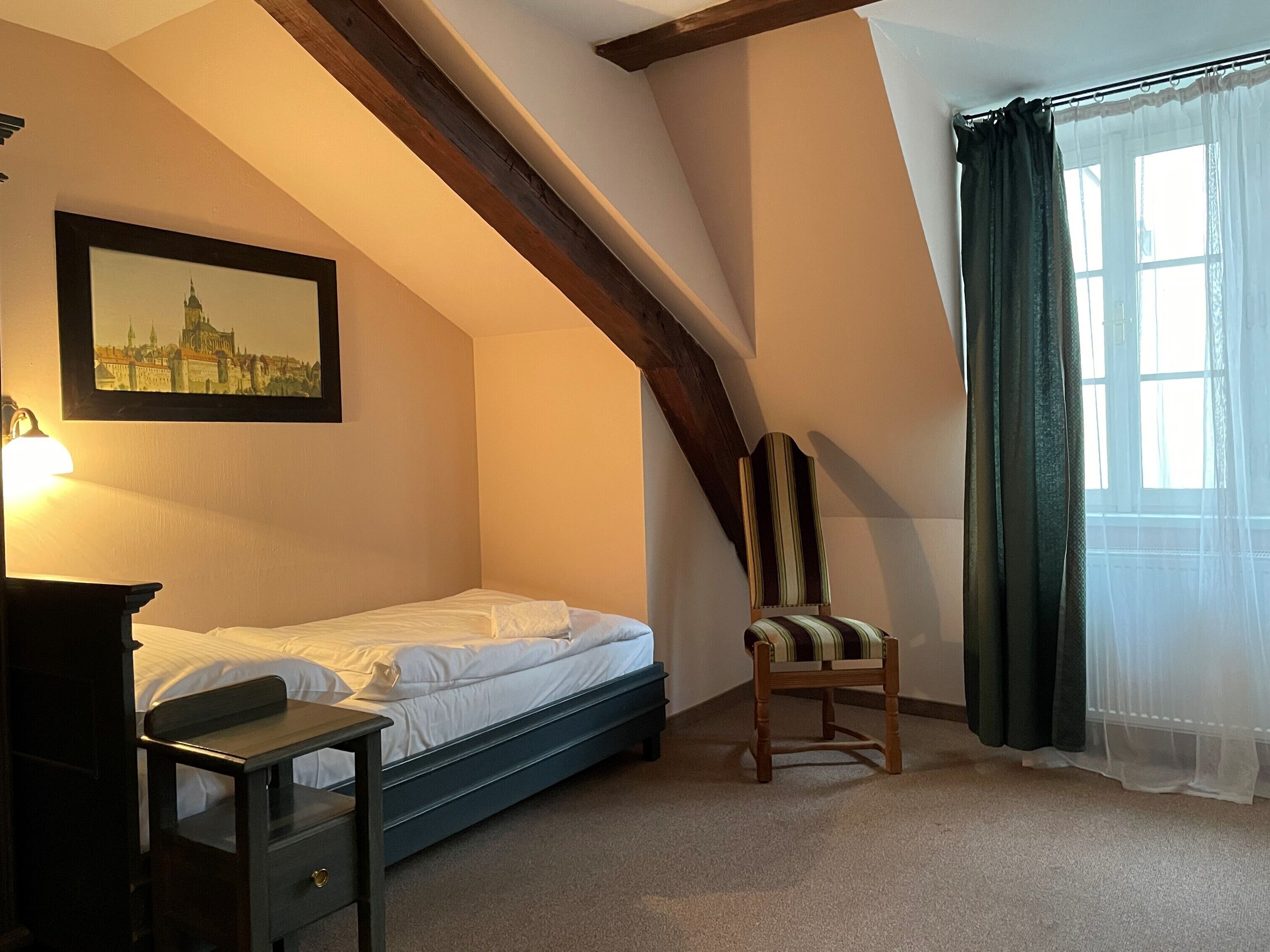 Foto - U Cervene zidle - Red Chair Hotel