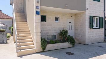 Entrada de la propiedad