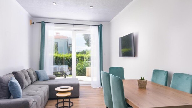 Leilighet (One Bedroom Apartment with Balcony) | Spisestue