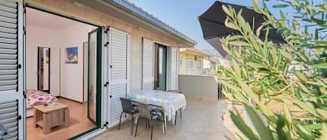 LĂ€genhet (Premium Studio Apartment with Terrace) | Terrass/Patio