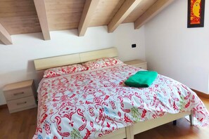 Departamento familiar, varias habitaciones, junto a la montaña (La Perla Di Pianello) | 2 habitaciones, wifi gratis y ropa de cama 