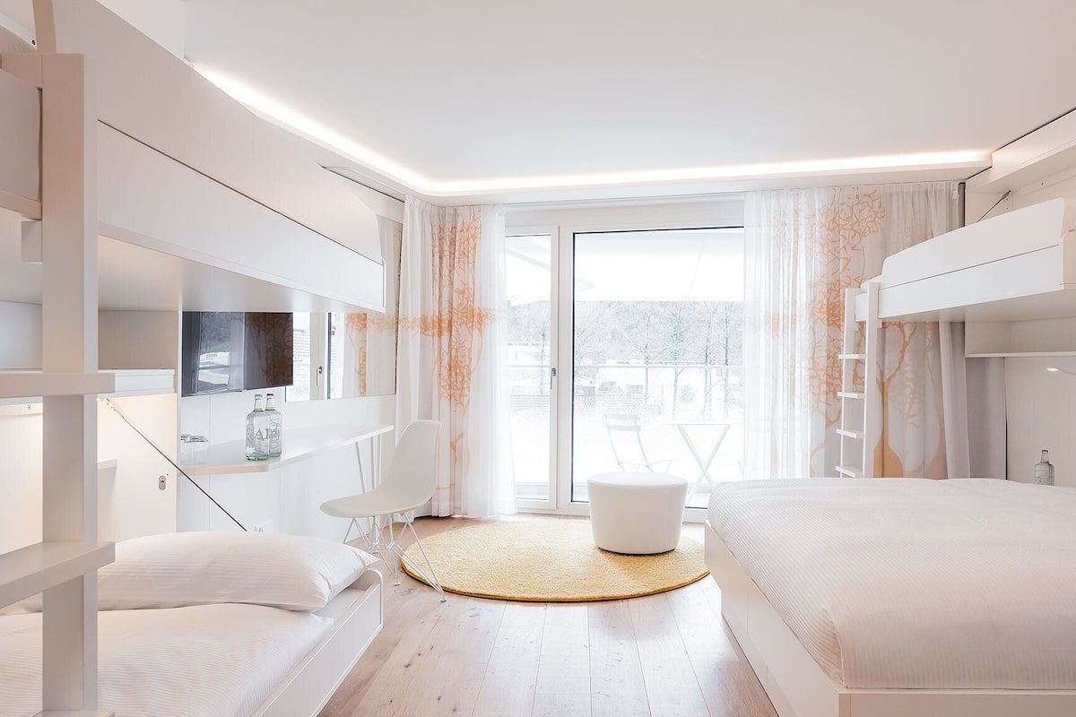 1 habitación, caja de seguridad en la habitación y insonorización