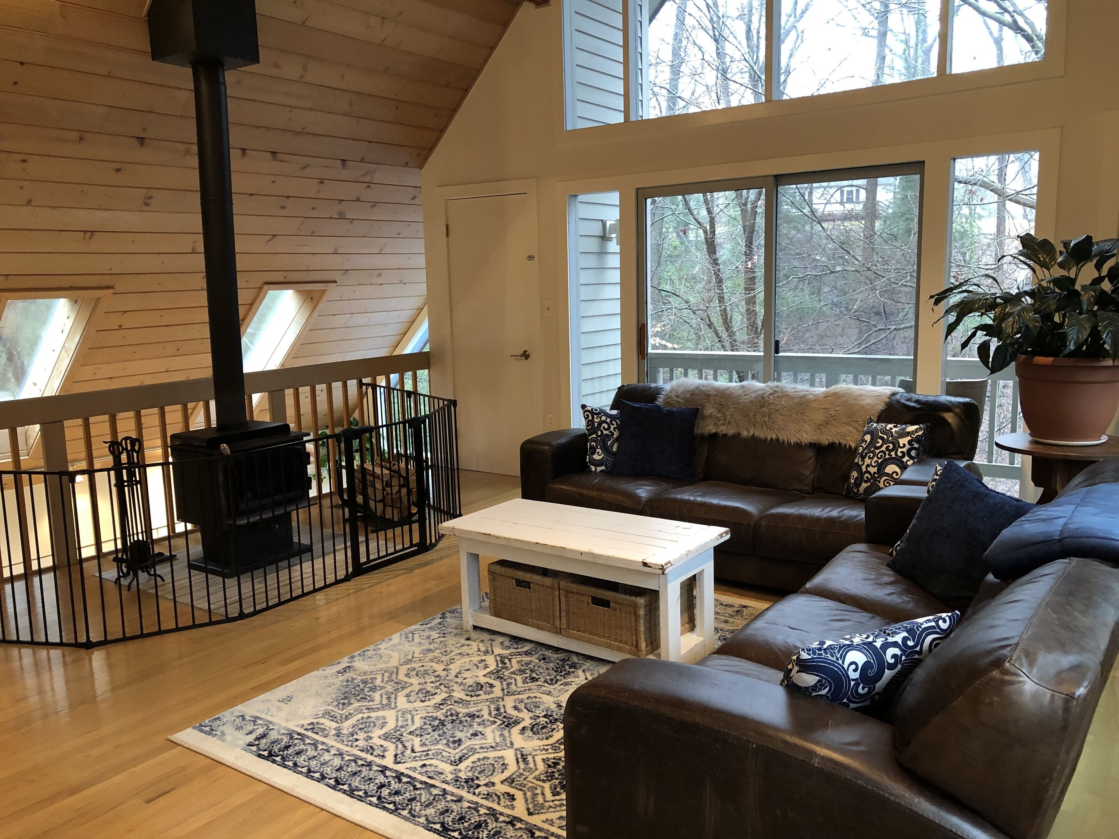 Wooded retreat minutes from Downtown Annapolis!