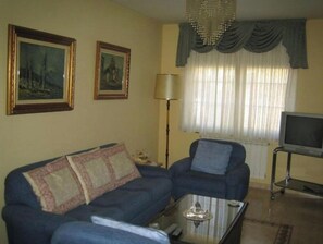 Living area - Casa Doña Julia in Valdealcon (LEON)