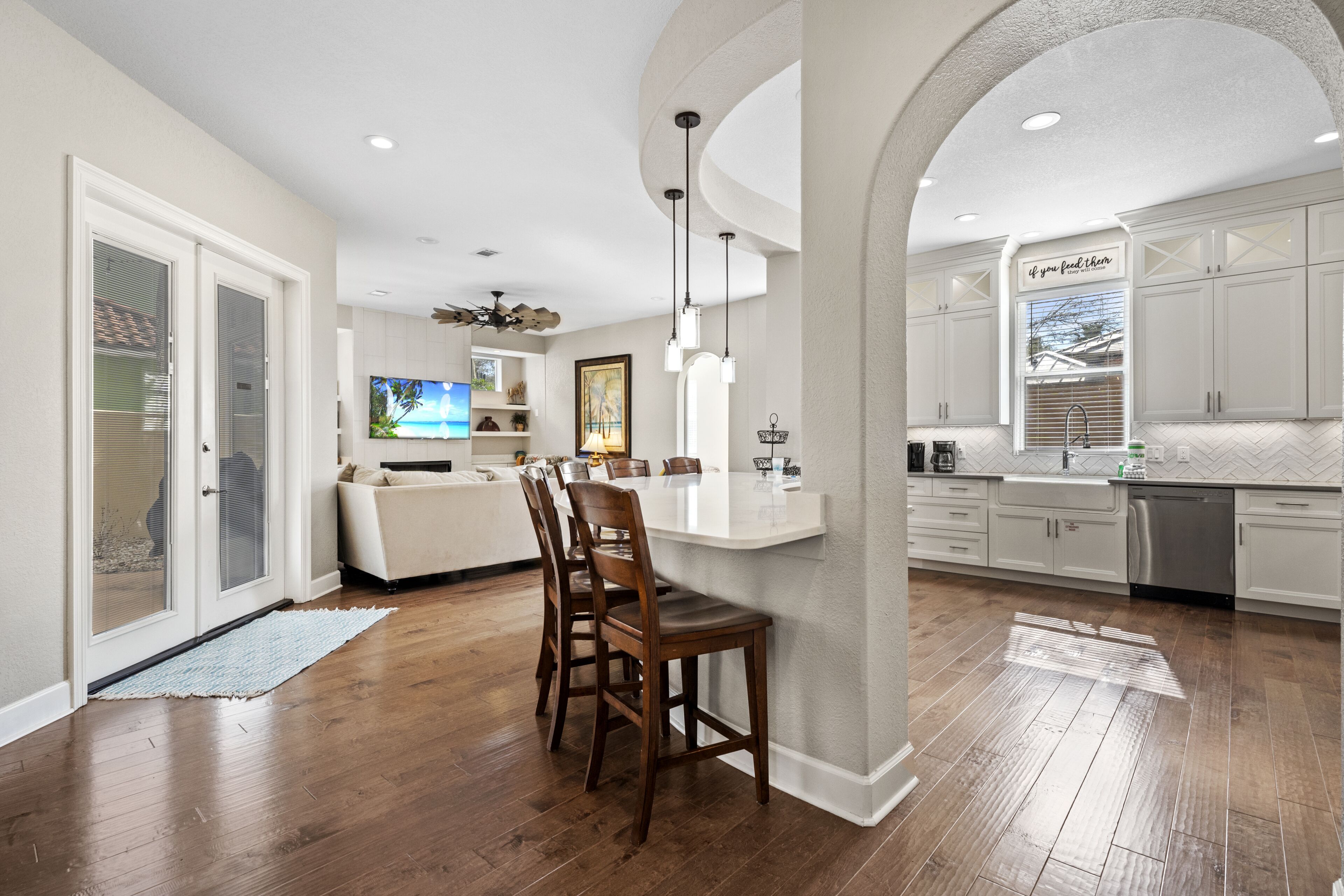 Oven, stovetop, dishwasher, toaster