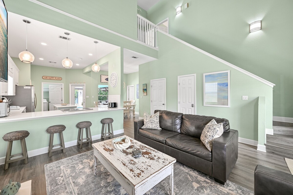 Photo 4 of Private Pool ~ Screened Porch ~ Updated Kitchen ~ Pet Friendly