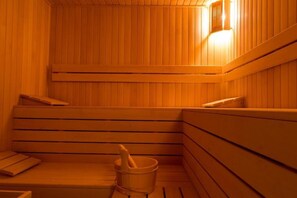 Salas de tratamiento para parejas, un sauna, baño turco, aromaterapia