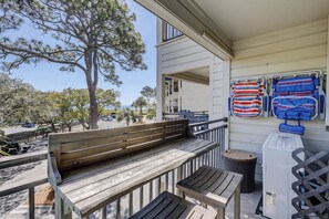 Property grounds - Sunset Rentals | Seaside 253 (Hilton Head Island)