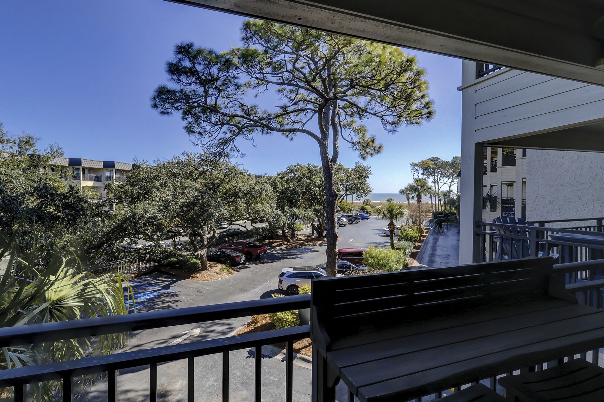 Recently renovated Seaside condo with ocean views!