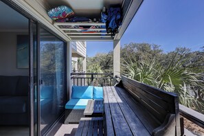 Terrace/patio - Sunset Rentals | Seaside 253 (Hilton Head Island)