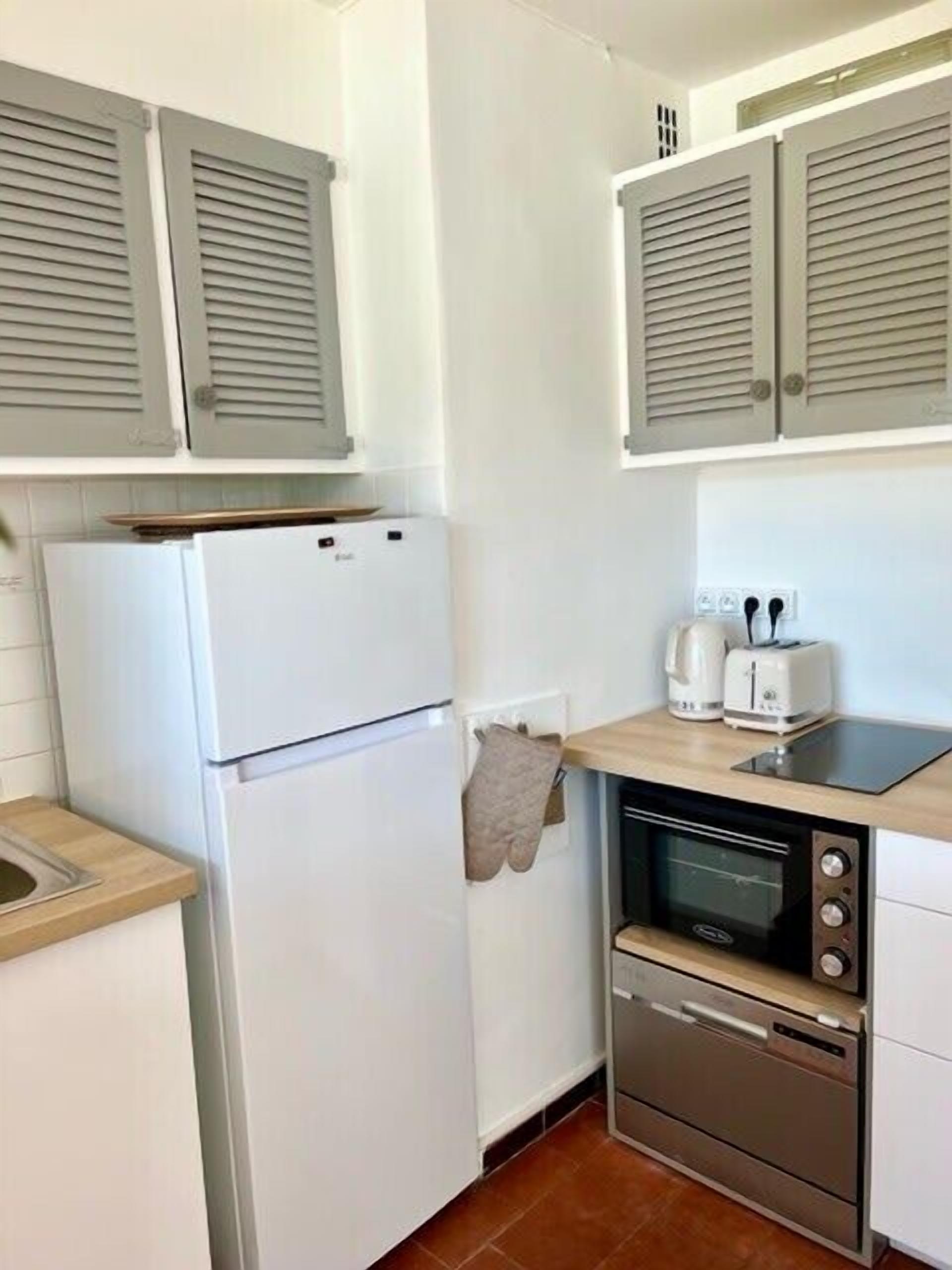 35m² With Pool For Couple In Saint Tropez