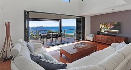 Luxury, magnificent views, space and swimming pool