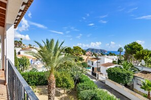 Property grounds - VILLA SERENA, holidays house in Moraira with sea views in a quiet area (Moraira)