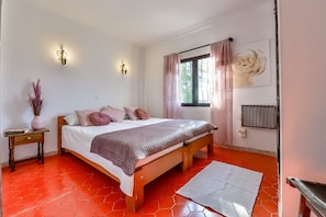 2 Schlafzimmer, Bügeleisen/Bügelbrett, kostenloses WLAN, Bettwäsche