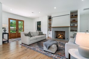 TV connectée, cheminée