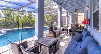 Orlando Adventure: Pool, Game Room & Themed Rooms