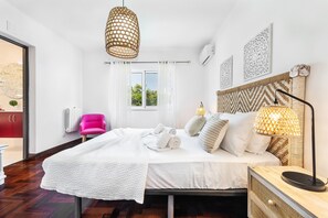 3 bedrooms, in-room safe, iron/ironing board, free WiFi - Villa Eva OCV - Private Pool and Games Room (Albufeira)