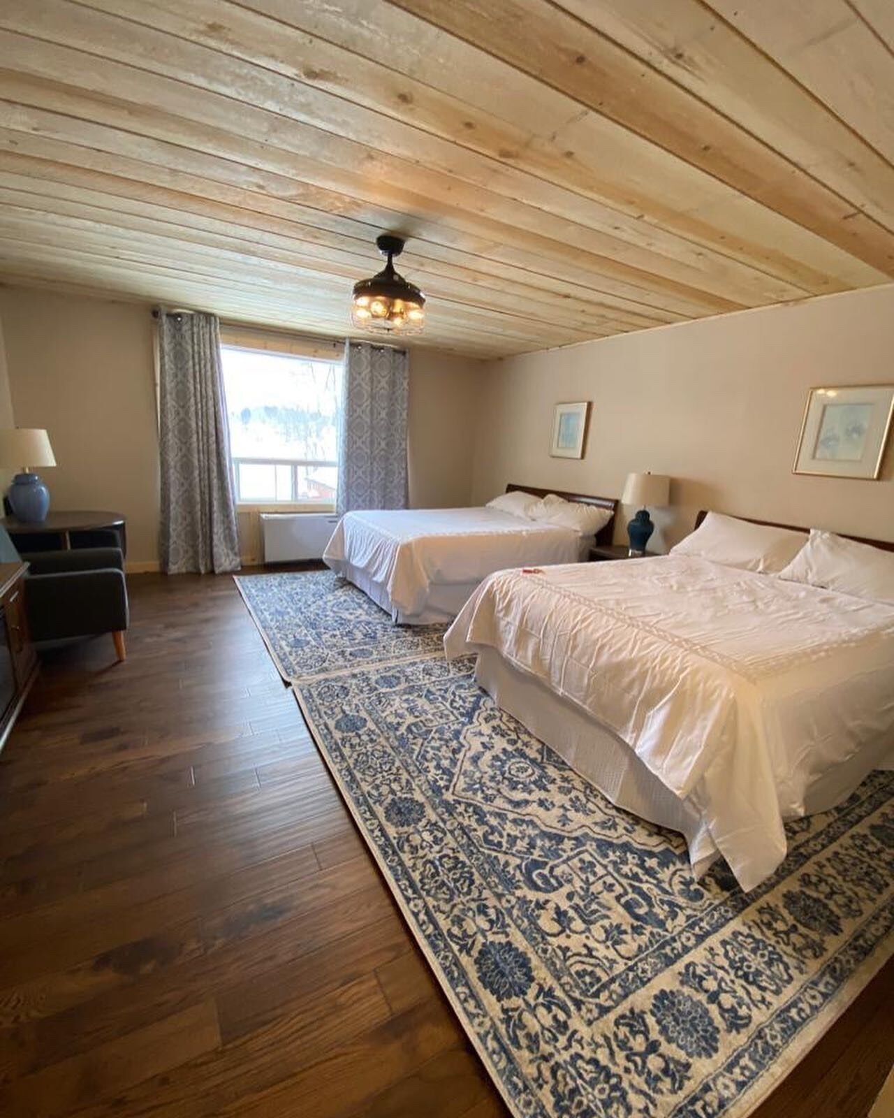 25 French River Rooms