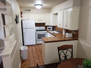 Fridge, microwave, oven, stovetop - Economy near Baptist Hospital, 2 Bedroom Condo #202 (Oklahoma City)