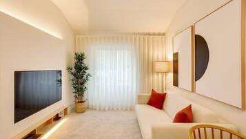 TV, Netflix, streaming services, offices