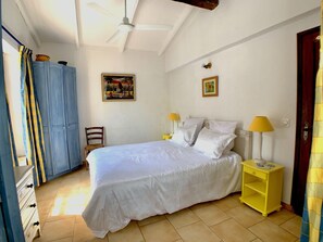 2 bedrooms, in-room safe, free WiFi, bed sheets