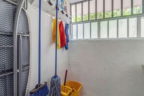 Interior - +MS +Suite óptima +Internet (Santiago de Querétaro)