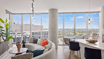 2 Bedroom Sky Deluxe Suite | Hypo-allergenic bedding, laptop workspace, soundproofing