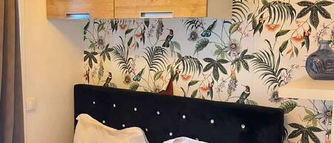 Fer et planche Ă repasser, Wi-Fi, draps fournis