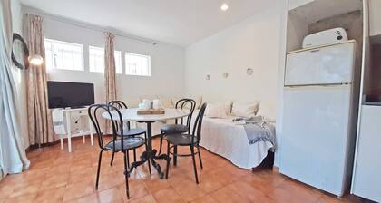 1SIR 01 - Apartamento sencillo situado en Llafranc, a solo 200m de la playa y del centro del pueblo