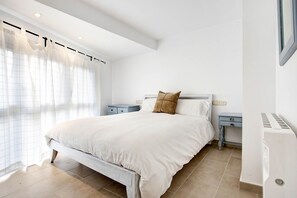 1 slaapkamer, een strijkplank/strijkijzer, gratis wifi