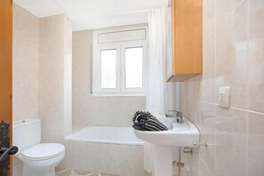 Bathtub