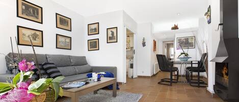 Televisión, chimenea