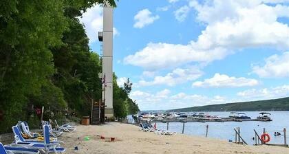 Quiet townhome between Canandaigua and Naples in the Finger Lakes