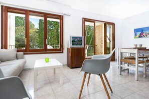 Fernseher, Kamin