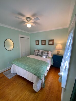 4 bedrooms, free WiFi, bed sheets
