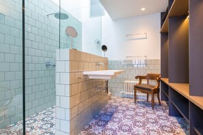 Shower - 1MIRAD 01 - Beautiful house renovated with great taste, with fantastic views of the sea and direct access to the beach of Llafranc (Llafranc)