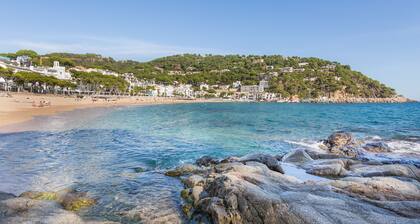 1MIRAD 01 - Beautiful house renovated with great taste, with fantastic views of the sea and direct access to the beach of Llafranc