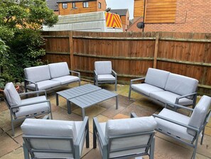 House | Balcony - Lovely 3-bed House in Luton (Luton)