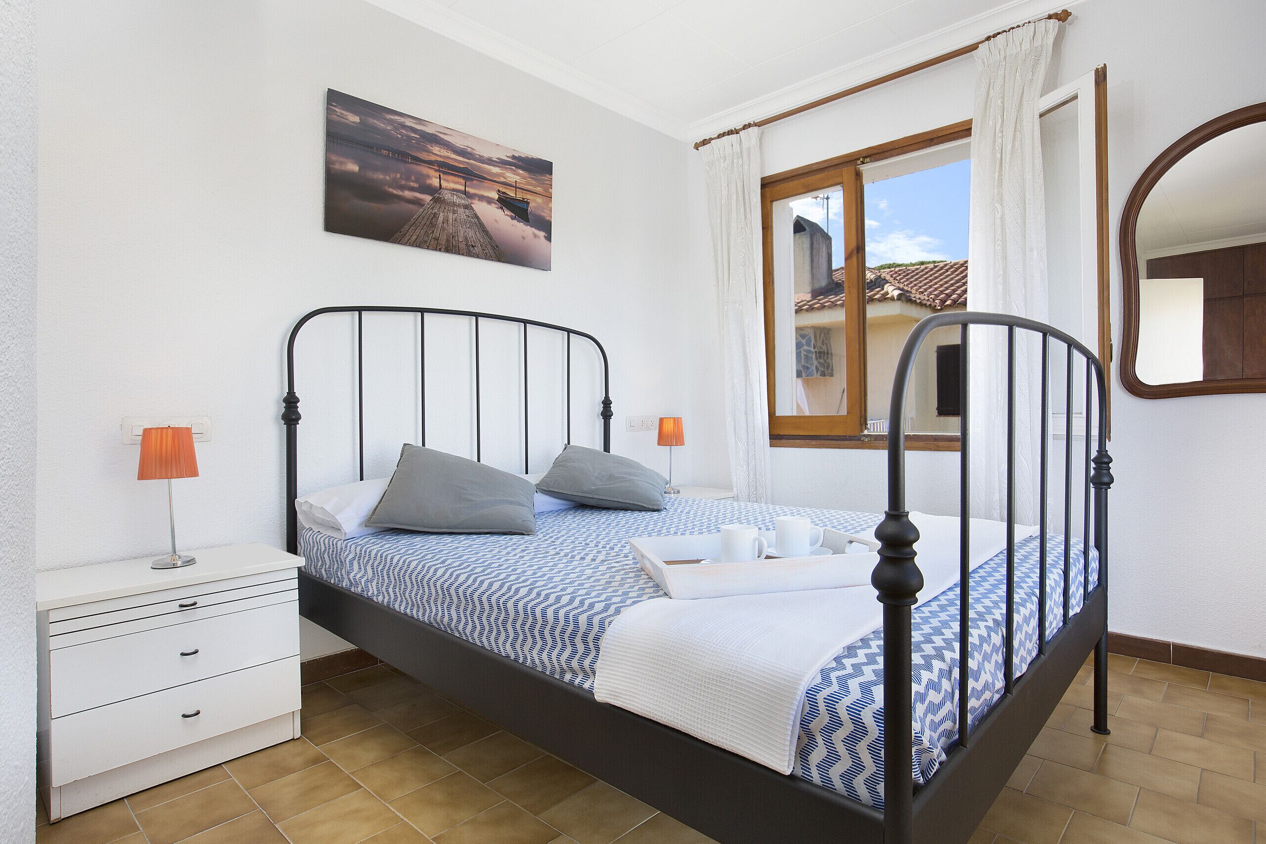 5 slaapkamers, een strijkplank/strijkijzer, gratis wifi