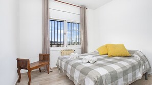 6 soverom, strykejern/-brett og wi-fi (inkludert)