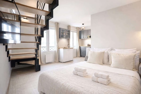 1 bedroom, iron/ironing board, WiFi, bed sheets