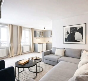 Televisión y oficina 