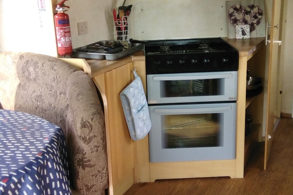 Family Fun 2-bed Caravan Family Romney Marsh