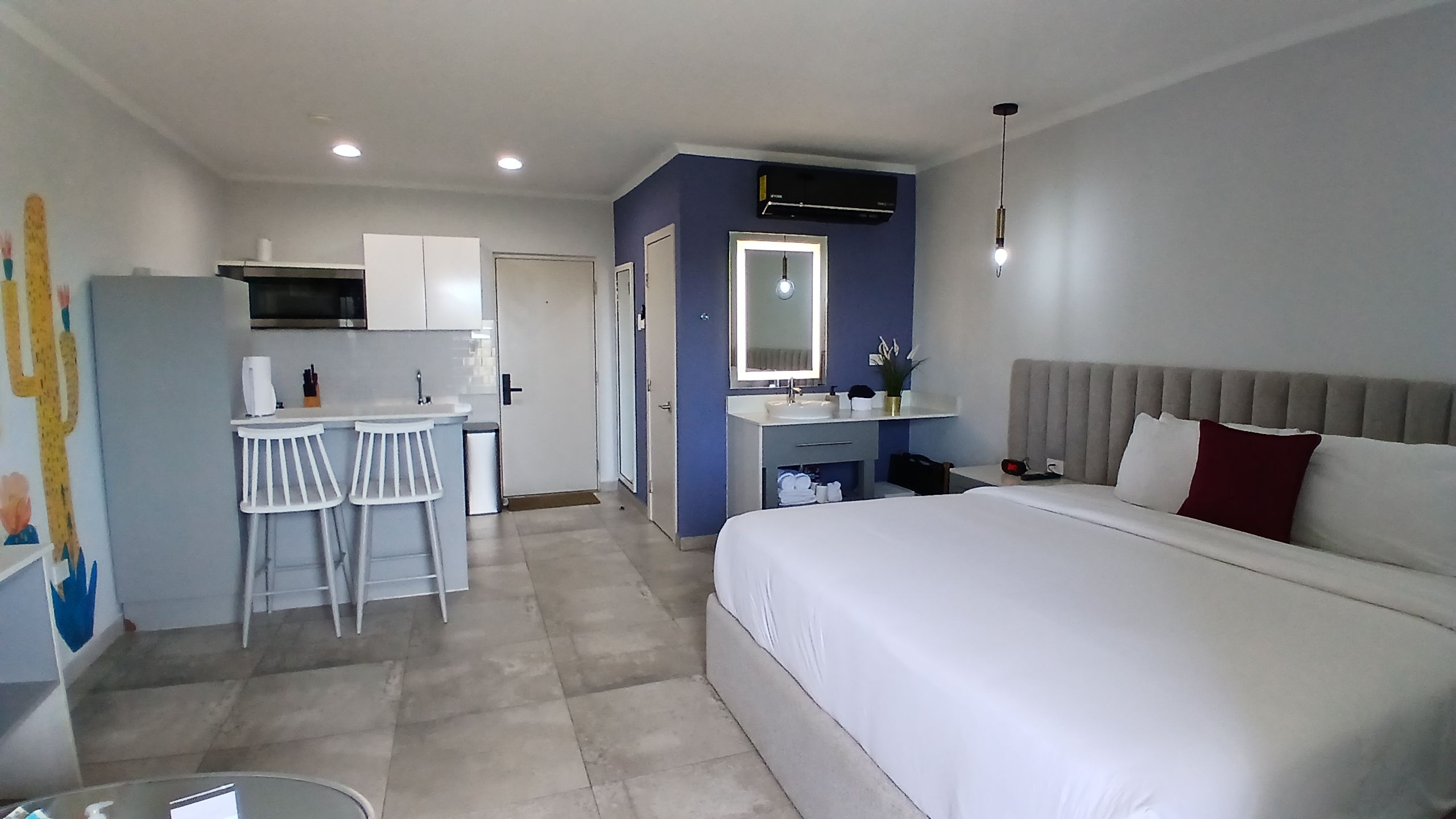 1 habitación y caja de seguridad en la habitación 